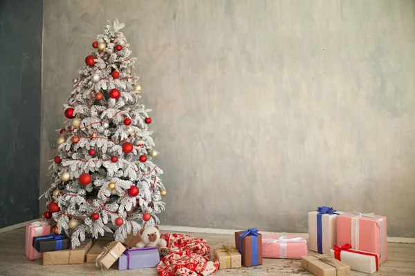 Weihnachtsbaum Girlande Lichter neues Jahr Urlaub Geschenke weiß Home Dekor — Stockfoto