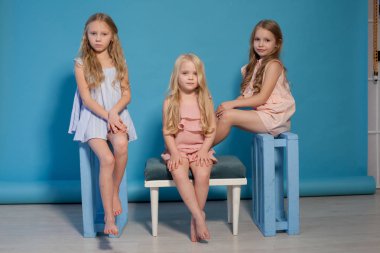 Üç küçük kız kız moda portre güzel