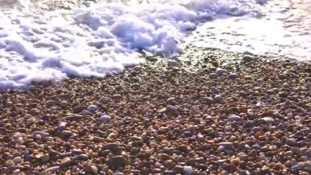 Kamyczki i piasek czekał na wypłukane — Wideo stockowe