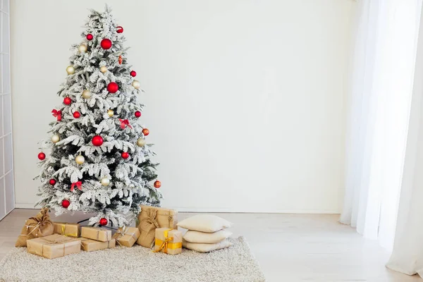 Ano Novo Presentes de árvore de Natal férias de Natal — Fotografia de Stock