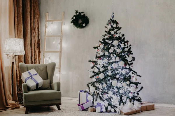 Férias de Natal com presentes de decoração de árvore de Natal — Fotografia de Stock