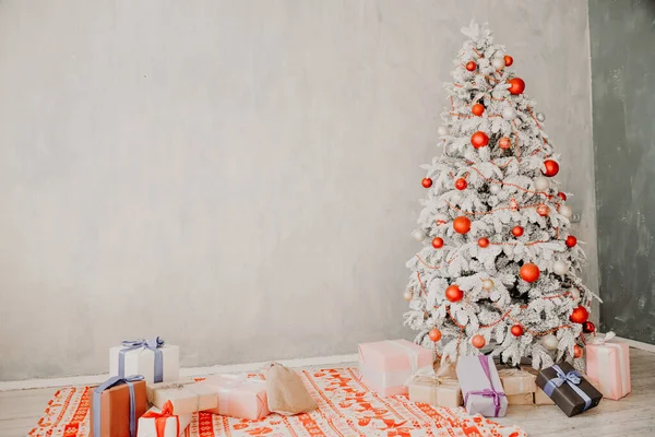 Weihnachtsbaum Haus Interieur Neujahr Urlaub Geschenke Winter Dekor — Stockfoto