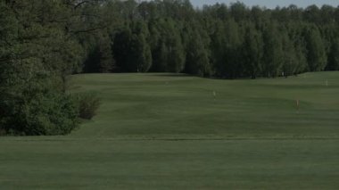 golf sahasında golf sahasına