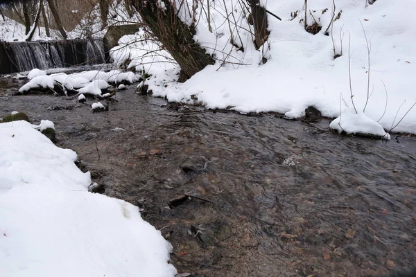 Río de invierno . — Foto de Stock