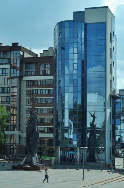 Ternopil 'in merkezinde mimar. Şehirde dinlenmek için yerler. Ternopil 'in merkezinde. 