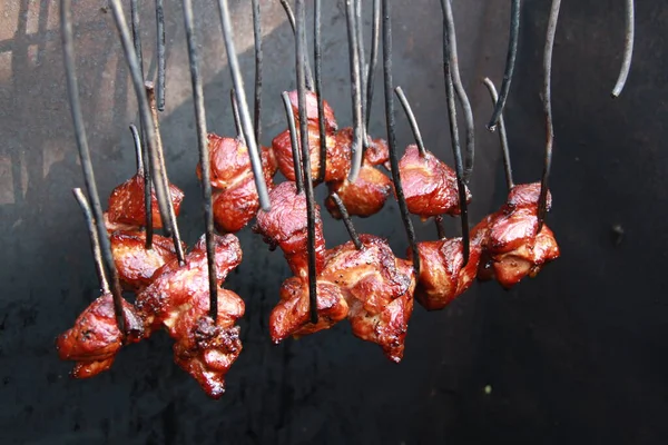 Doğal yiyecekler. Yanan miso füme. Ukrayna yemeği. Ukrayna 'dan ürünler.