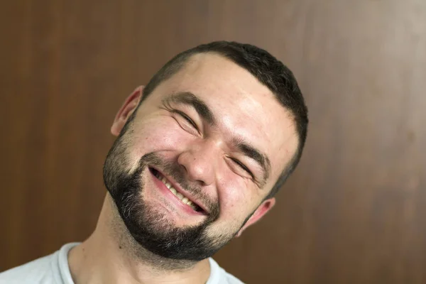 Retrato Belo Barbudo Cabelos Pretos Inteligente Jovem Moderno Óculos Com — Fotografia de Stock