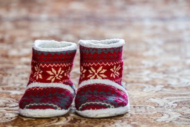 Kırmızı kış Noel süs desenle çizme.