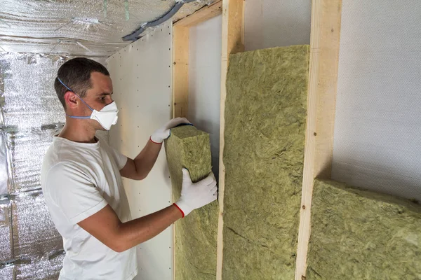 Young Worker Respirator Insulating Rock Wool Insulation Staff Wooden Frame — Stock Photo, Image