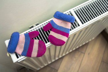 Çocukların sıcak el sonra kış günü dışında radyatör Isıtma kurutma dizili yün eldiven örme