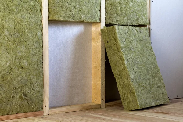 Dřevěný Rám Pro Budoucí Stěny Sádrokartonových Desek Izolaci Rockwool Laminát — Stock fotografie