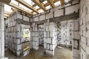 İnşaat ve tadilat House Oda iç. Enerji sa