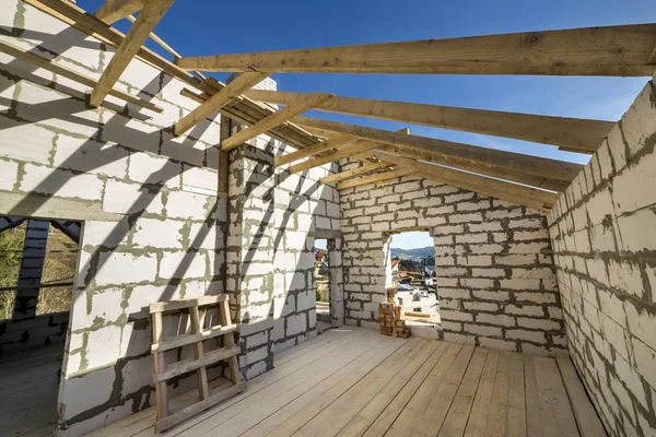 Intérieur de la maison en construction et rénovation. Économies d'énergie — Photo