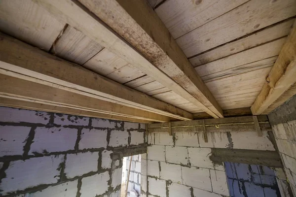 Detalle de primer plano del interior de la habitación de la casa en construcción y re —  Fotos de Stock