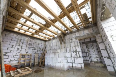 İnşaat ve tadilat House Oda iç. Enerji sa