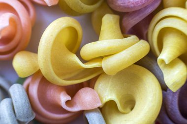 Ham kuru çiğ renkli erişte makarna Close-Up soyut bac