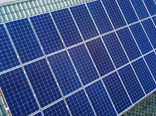 Close-up surface of blue shiny solar photo voltaic panels system — Stock Photo, Image