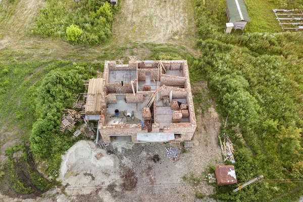 Vista aérea do local de construção para casa futura, porão de tijolo fl — Fotografia de Stock