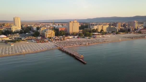 Luchtfoto Van Sunny Beach Stad Die Gelegen Aan Zwarte Zee — Stockvideo