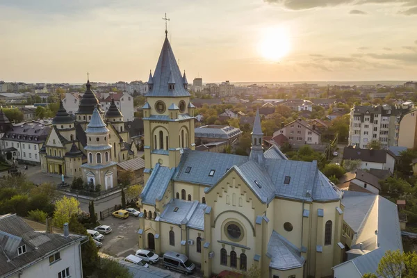 Widok z lotu ptaka na obszar miejski w mieście Iwano-Frankowsk, Ukraina. Duży. — Zdjęcie stockowe