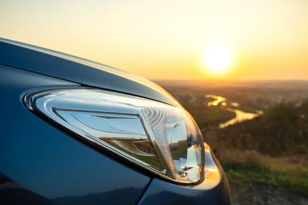 Close Detail Front Headlight Lamp Modern Car Sunset — Stock Photo, Image