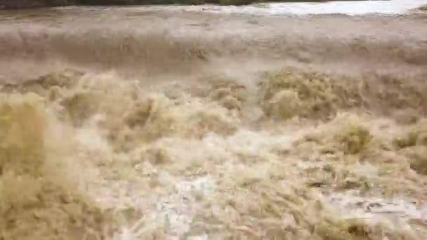 Vista Aérea Del Río Sucio Con Agua Fangosa Período Inundación — Vídeos de Stock