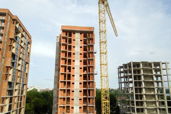 Edificios Apartamentos Residenciales Gran Altura Grúa Torre Desarrollo Obra Desarrollo —  Fotos de Stock