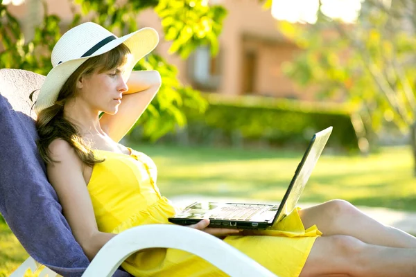 Young Woman Resting Green Garden Grass Lawn Working Computer Laptop — Stock Photo, Image