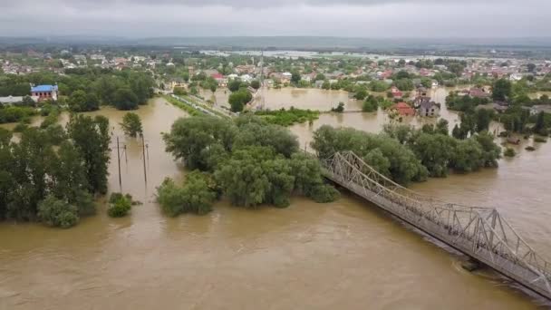 Pemandangan Udara Dari Rumah Rumah Yang Banjir Dengan Air Kotor — Stok Video