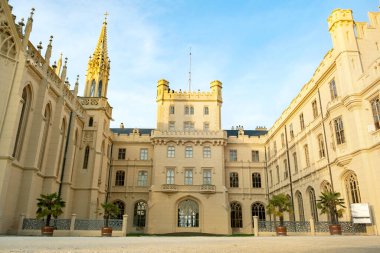 Çek Cumhuriyeti, Moravya 'daki Lednice Şatosu. UNESCO Dünya Mirası Alanı.