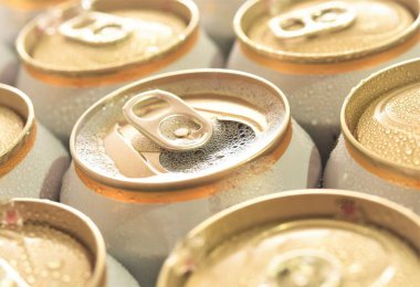 soğuk bir bira açıldı