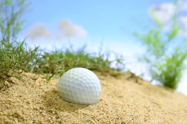 Golfbal Zand Bunker — Stockfoto