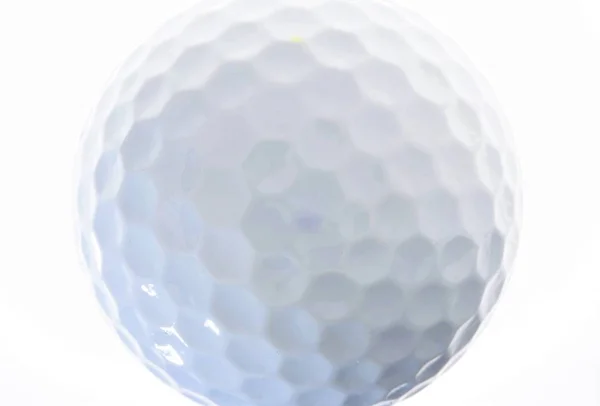 Λευκό Γκολφ Μπάλα Closeup Δέρμα Απομονώνονται Λευκό Φόντο — Φωτογραφία Αρχείου
