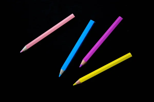 Crayons Colorés Sur Fond Noir Crayons Couleur Des Crayons Pour — Photo