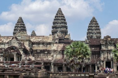 Siem Reap, Kamboçya - 22 Mart 2018: Angkor Wat Tapınağı, Kamboçya Turizm. Angkor Wat görünümü. Tur Grup gezi. Khmer mimari miras. Turistik yeri. Tatil Seyahat Asya