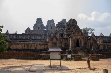 Antik Tapınağı Angkor Wat karmaşık öğe, yatay, Kamboçya. Ta Keo tapınak Merkezi giriş. Khmer mimari miras Anıtı. Turistik yeri. Turizm seyahat ve gezi Asya