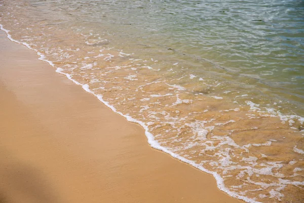 Maré Água Mar Sobre Praia Areia Amarela Foto Conceito Beira — Fotografia de Stock