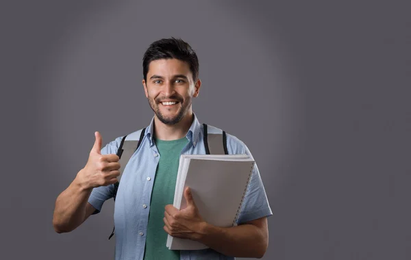 Retrato Joven Estudiante Sonriente Con Una Cerda Sosteniendo Libro Texto — Foto de Stock