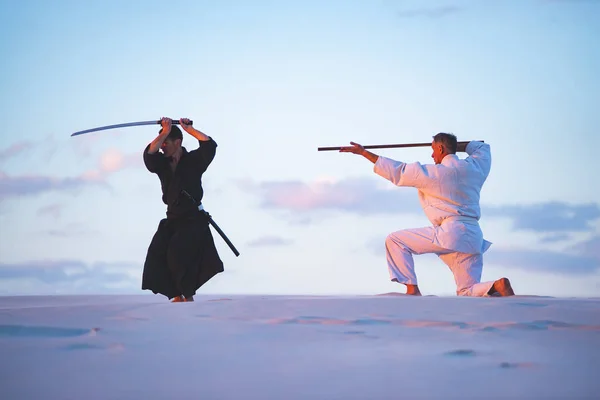 Concentrated Men Japanese Clothes Practicing Martial Arts Traditional Japanese Weapon — Stock Photo, Image