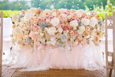 Düğün dekorasyon taze çiçekler. Arka plan