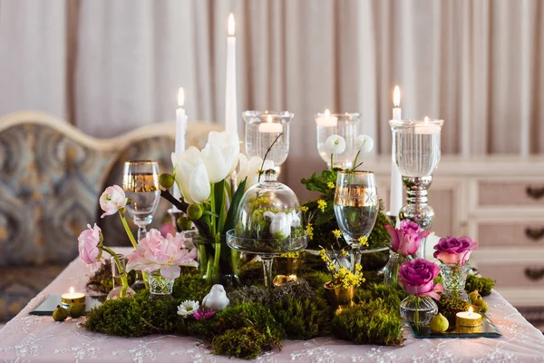 Belle Romantique Décoration Table Mariage Dans Style Rustique Mousse Forêt — Photo