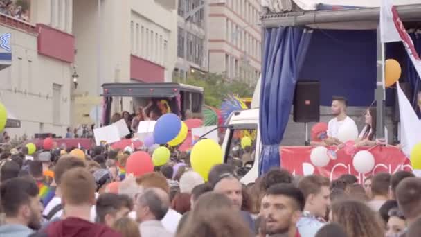 Salonicco Grecia Giugno 2018 Gente Festeggia Giorno Dell Orgoglio — Video Stock