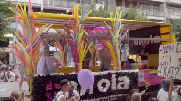 Thessaloniki Greece June 2018 People Celebrating Pride Day — Stock Video
