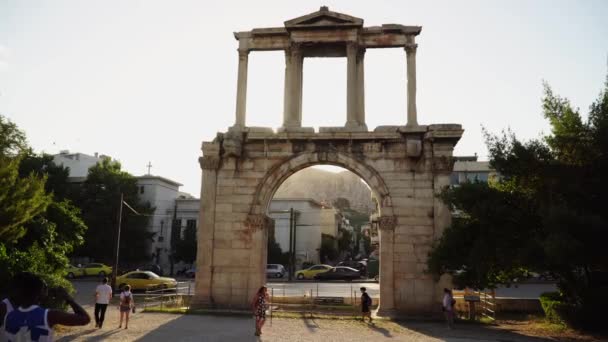 Athens Greece June 2018 Arch Hadrian 132 Athens Greece — стоковое видео