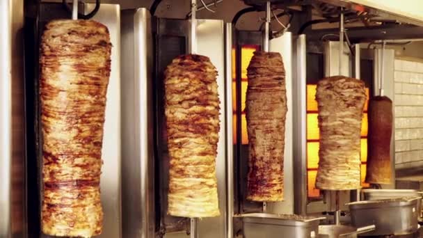 Doner Kebab Rotating Vertical Spit — Stock Video