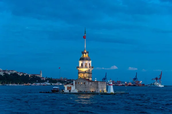 Beautiful View Maiden Tower Night Istanbul Turkey — стоковое фото