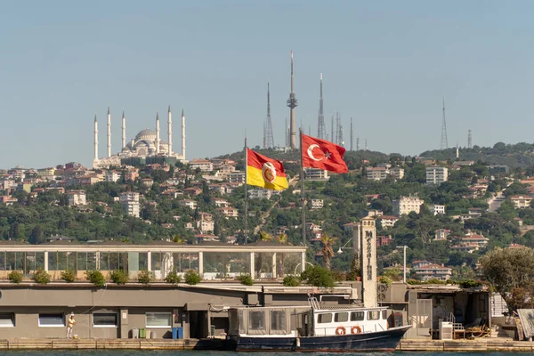 Istambul Turquia Junho 2018 Ilha Galatasaray Estreito Bósforo — Fotografia de Stock