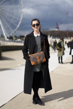 Paris, Fransa, Mart 2016: Paris moda haftası