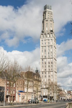 Perret Kulesi (eğik Lens), Amiens, Fransa