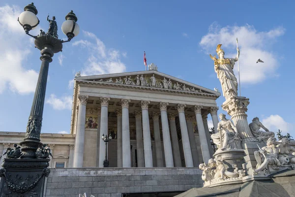 Das Historische Gebäude Des Österreichischen Parlaments Wien — Stockfoto